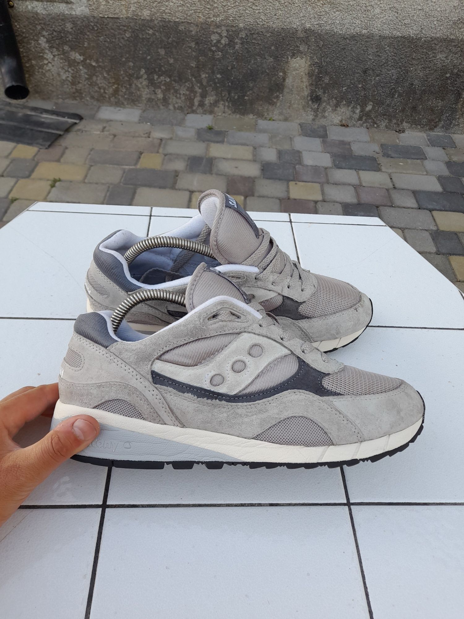Кросівки чоловічі Saucony Shadow 6000
Розмір 45 довжина устілки 28 см