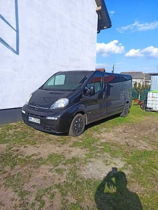 Opel Vivaro 2.5 CDTI  LONG