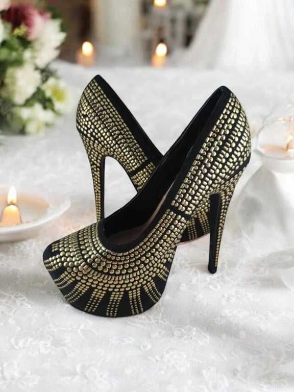 Bardzo wysokie szpilki złote z cekinami high heels obcasy czarne