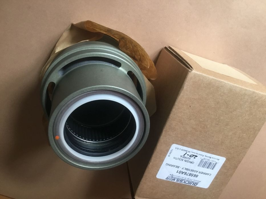 Фланець редуктора (валотримач) Bravo 3 Mercruiser 865876A01 805329A1