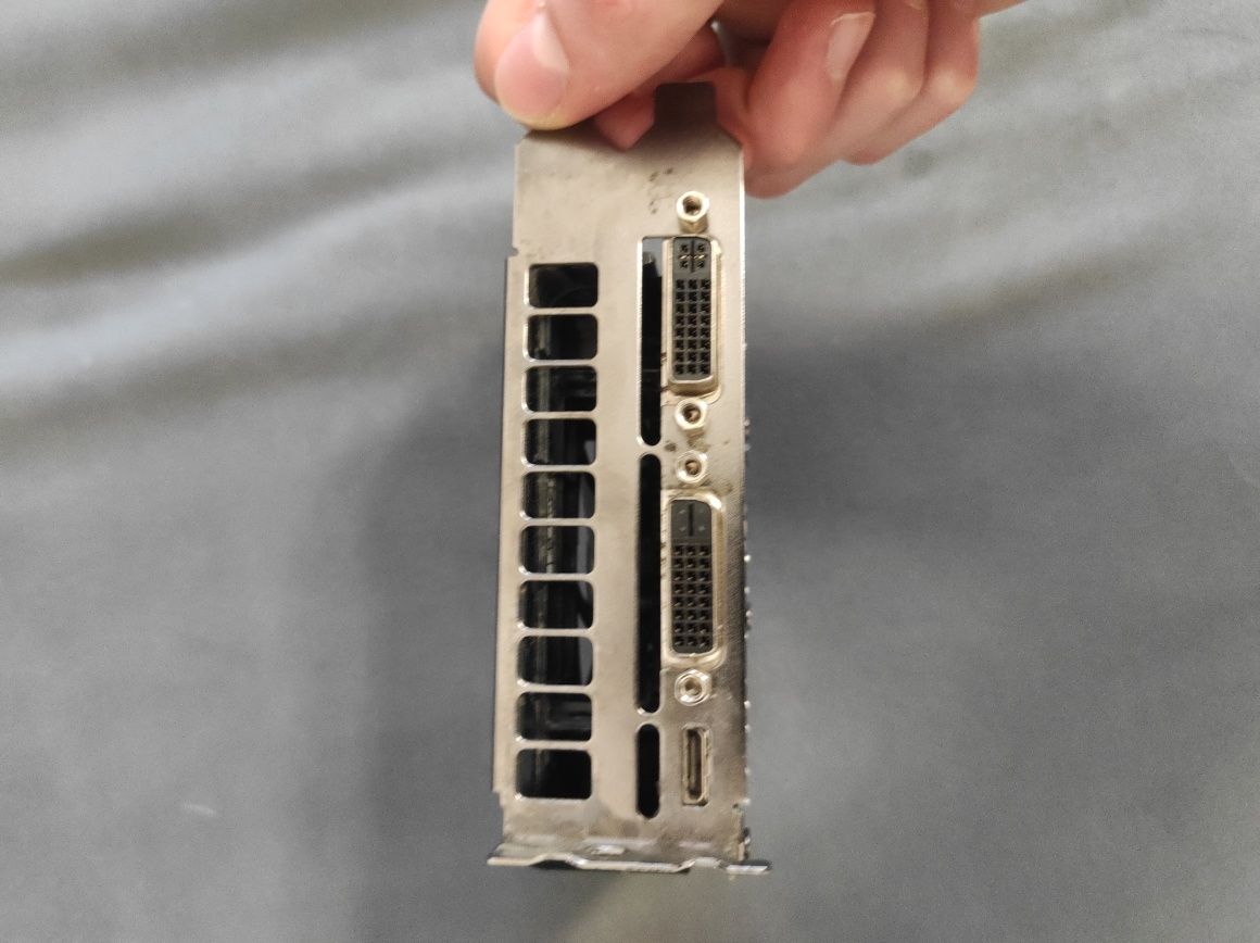 Видеокарта EVGA GeForce GT 740 SC