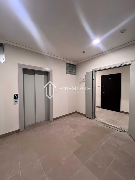 Продаж 1-к квартири 47.8 кв.м, ЖК Варшавський-2  Варшавский-2