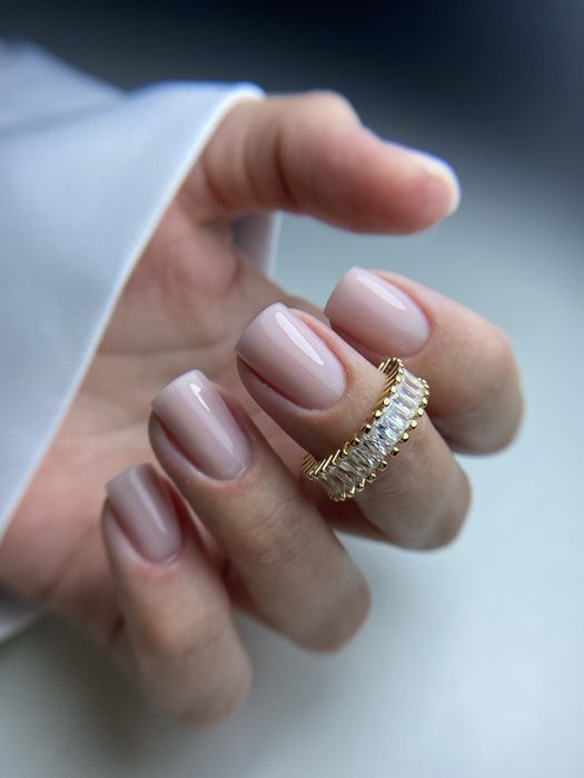 Stylizacja paznokci z dojazdem do klienta !