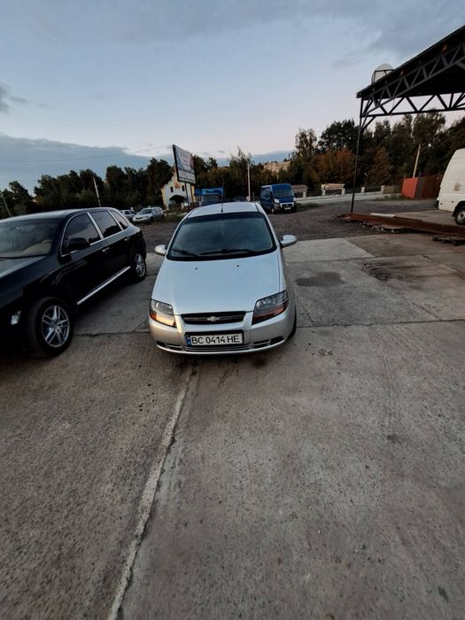 Продам машину Шевроле Авео 2005