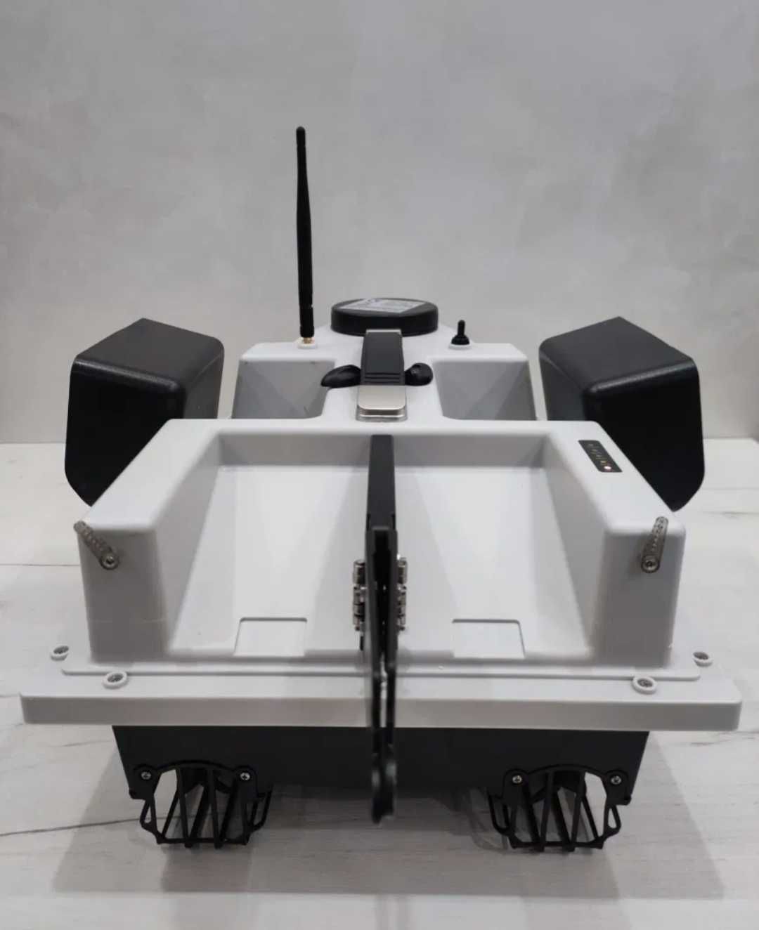 Кораблик Flytec D-19 GPS для прикормки