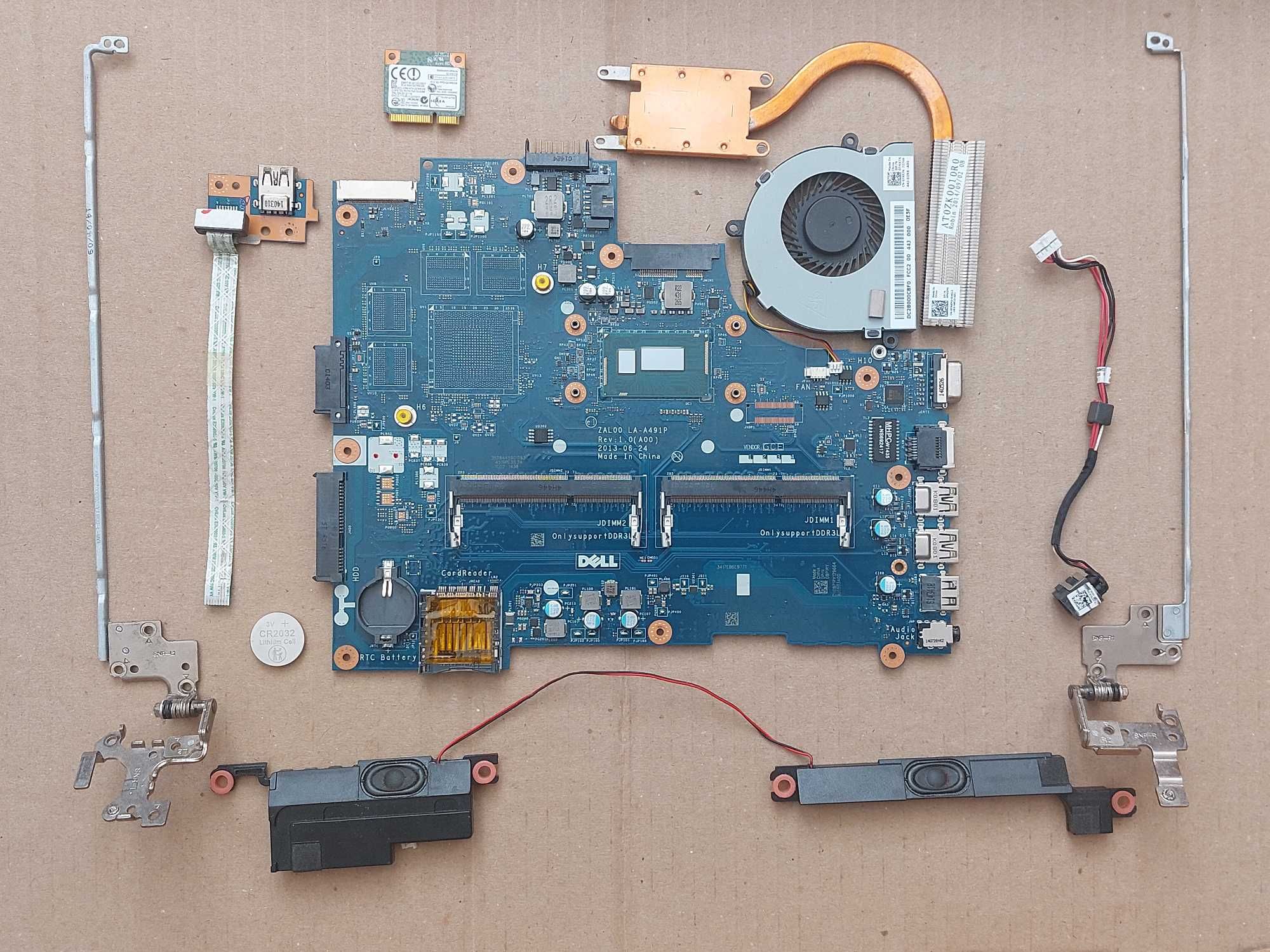 Професійна розбірка ноутбука Dell Latitude 3540