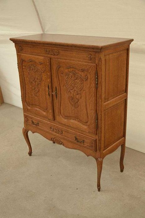 komoda ludwikowska pomocnik bieliźniarka