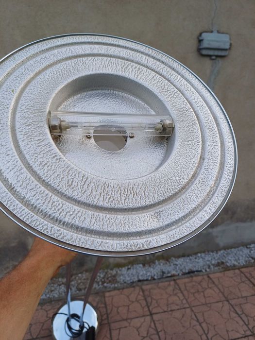 Lampa stojąca nocna