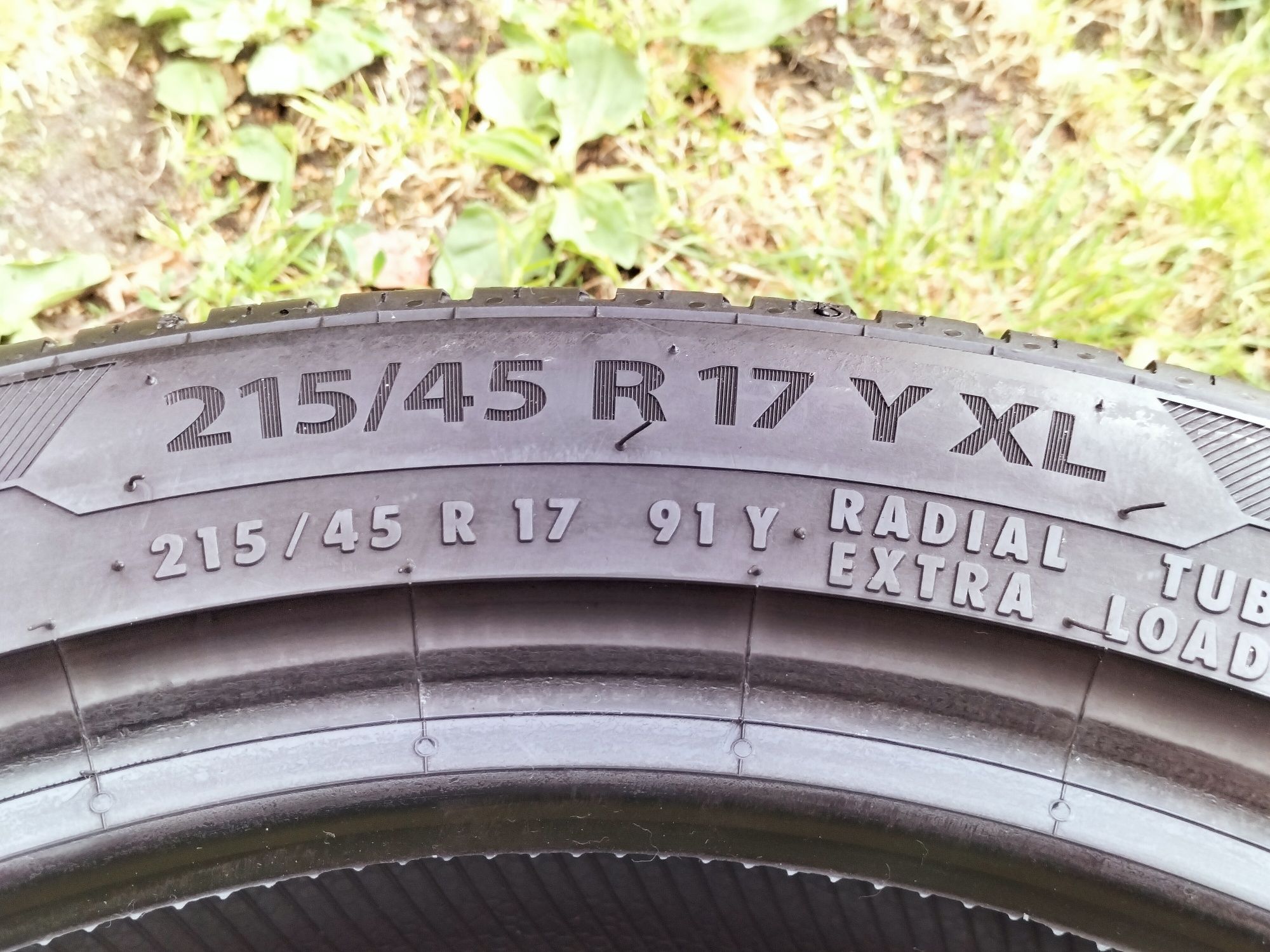 Opony letnie Barum 215/45 r17