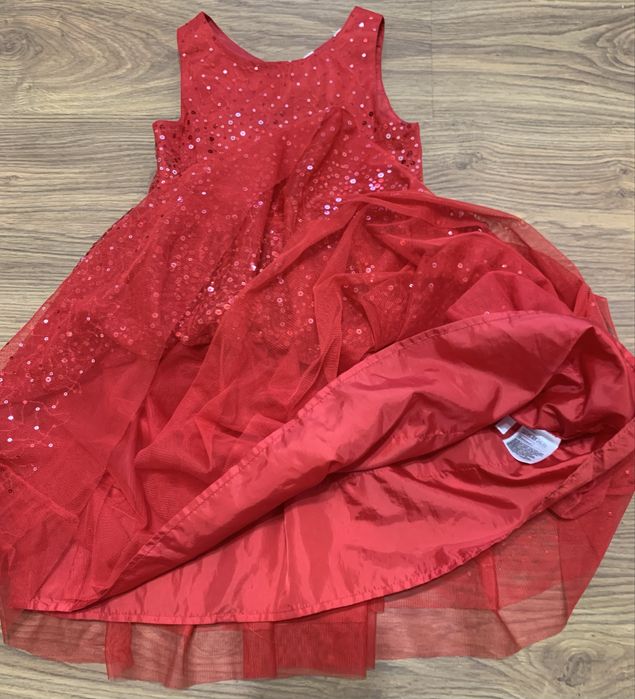 Святкова сукня для дівчинки