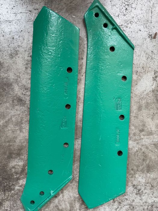 Lemiesz18 prawy 073006 Kverneland / lewy 073007 IQ Parts STAL BOROWA