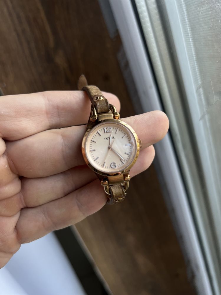 Часы женские Fossil оригинал