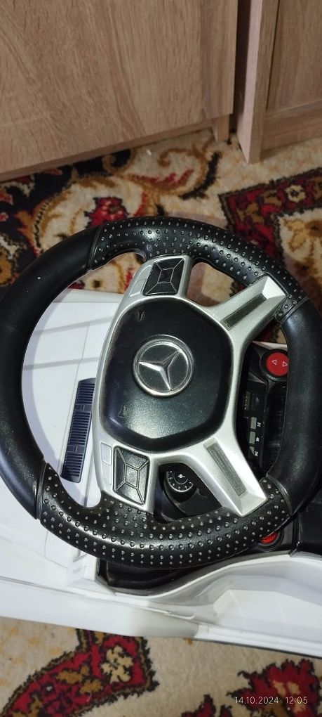 Электромобиль Мерседес AMG