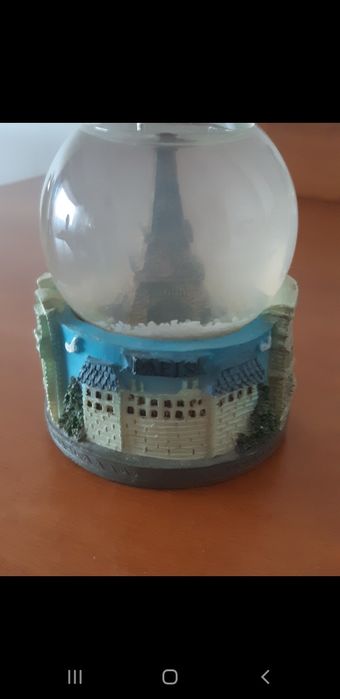 Globo de neve de Paris