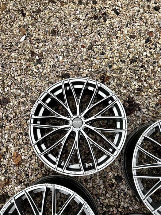 Felgi Alufelgi OZ Italia R19 5x120 8,5j et 29