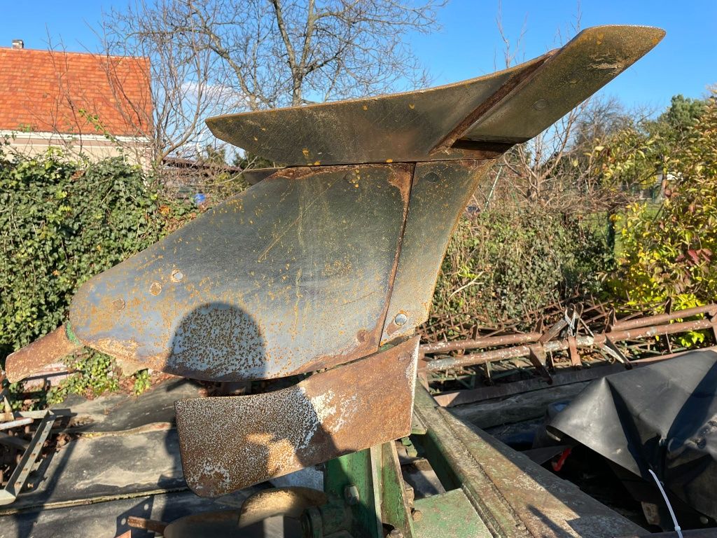 Pług 3 skibowy obrotowy