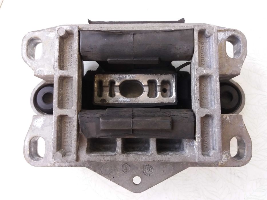 Подушка двигателя FORD MONDEO 2000-2007 1152321 / 1S717M122, Б/У