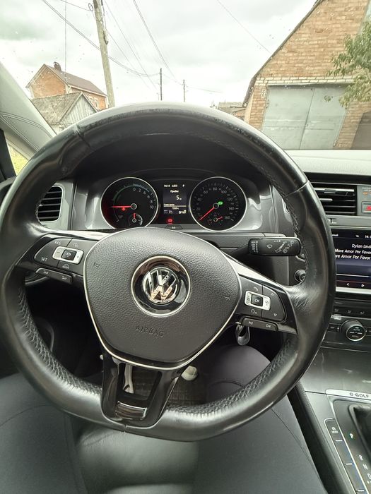 Продам  e - Golf