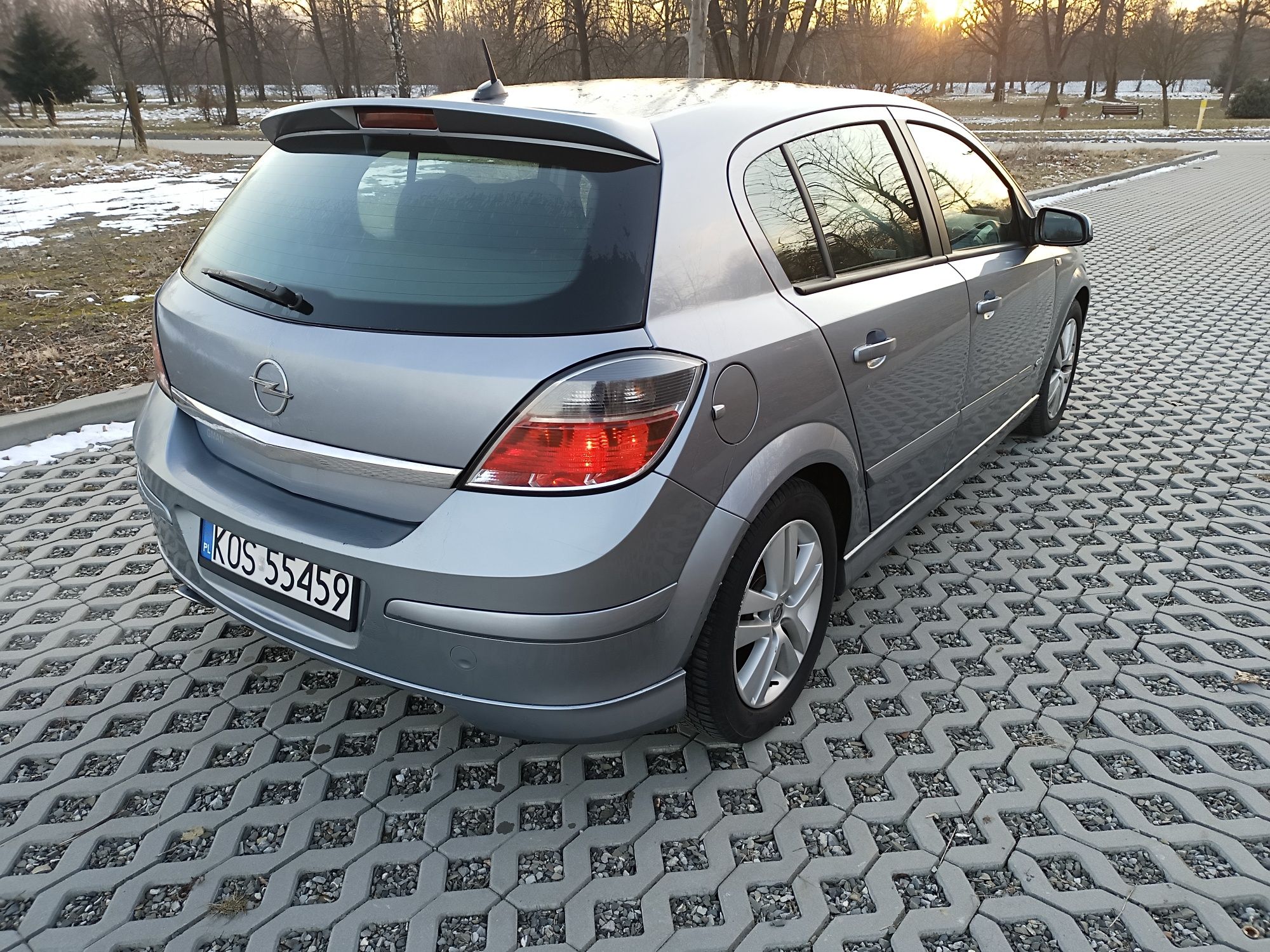 Opel Astra H OPC-Line 2007r.