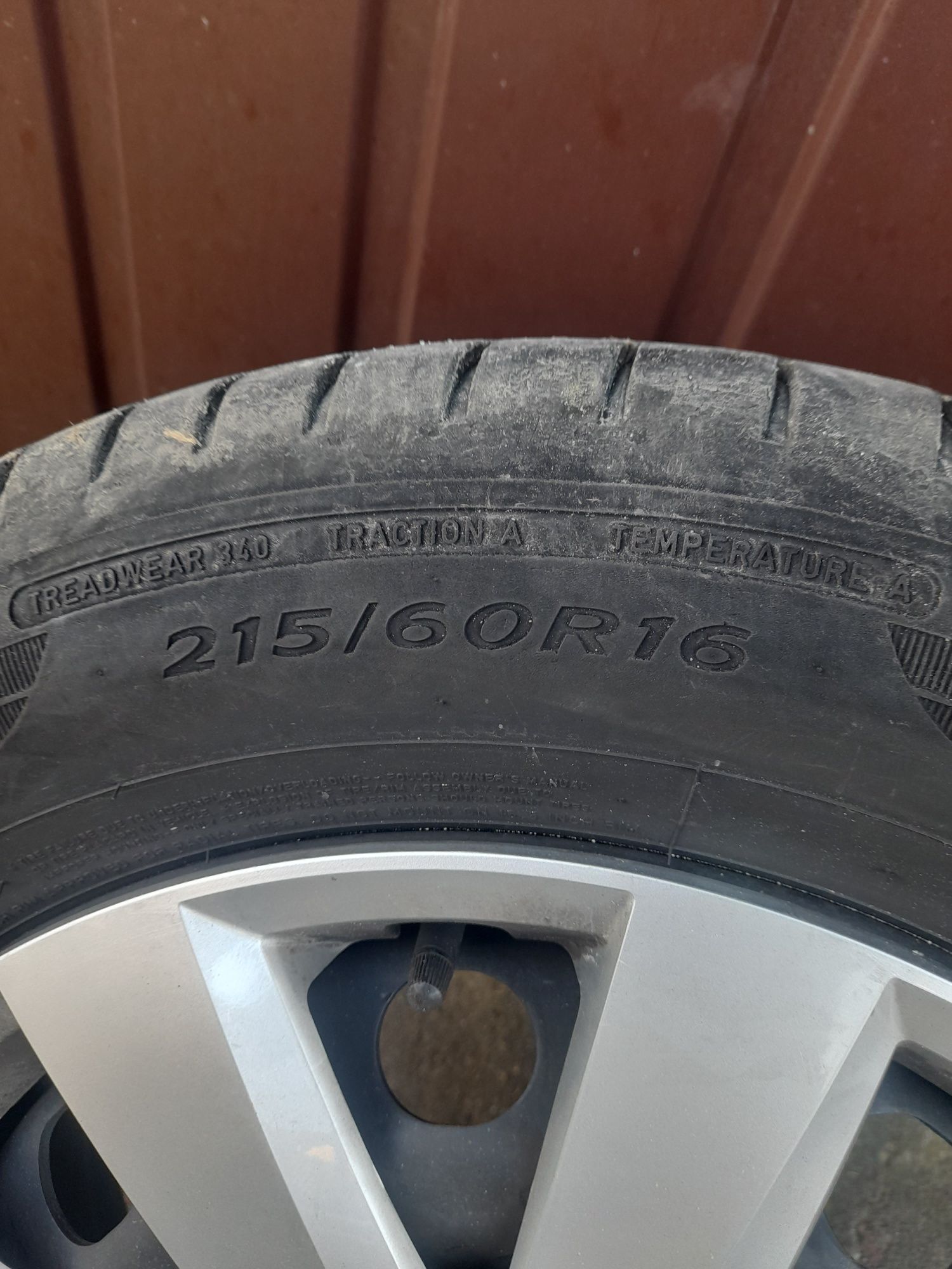 Koła letnie 215/60 R16