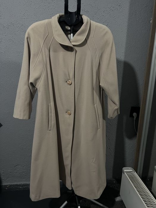 Пальто світлий беж, жіноче