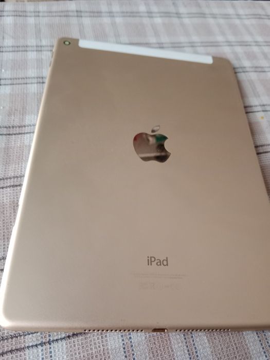 Планшет Apple A1567 iPad Air 2 Wi-Fi 4G