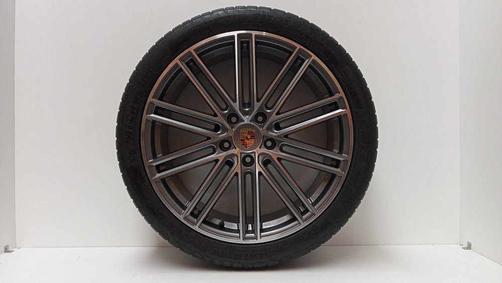 Conjunto 4 jantes "21" 5x130 e pneus Porsche (JRK867GMF_215X130)