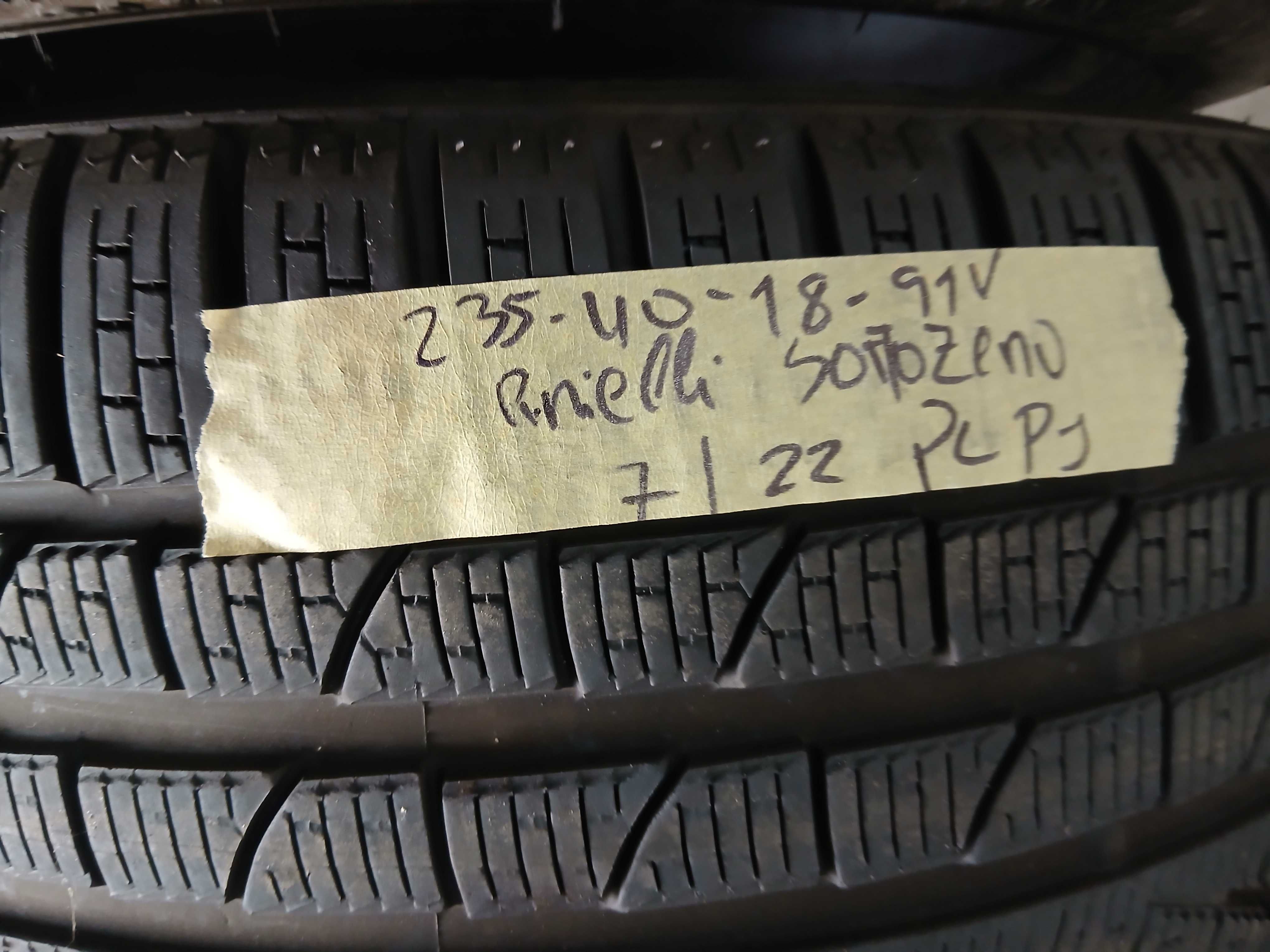 2 pneus 235/40R18 Pirelli seminovos