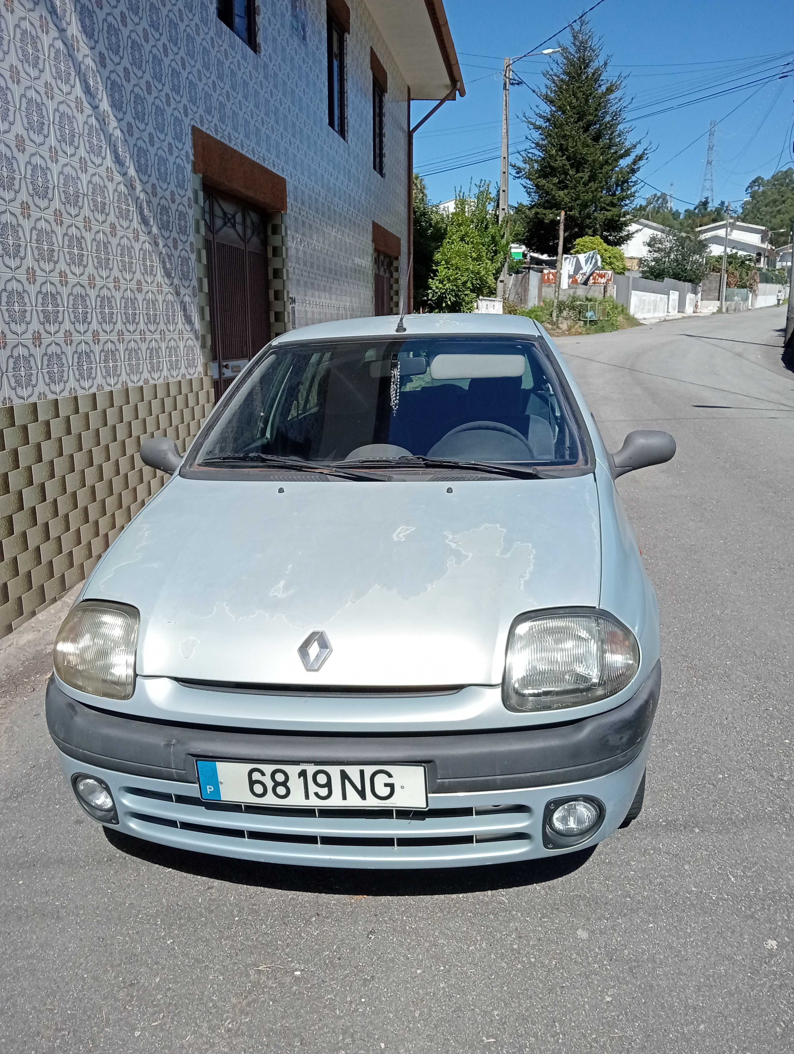 Carro a trabalhar