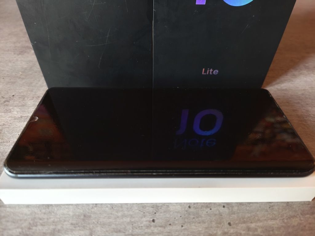 Продам телефон Xiaomi Mi Note 10 Lite