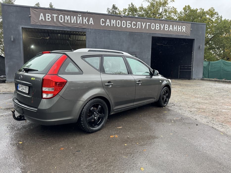 Продам Kia ceed 2011 рік