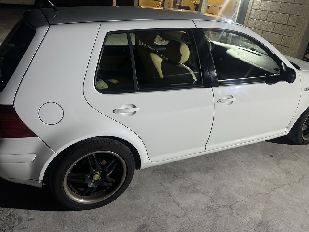 Vendo VW Golf 4