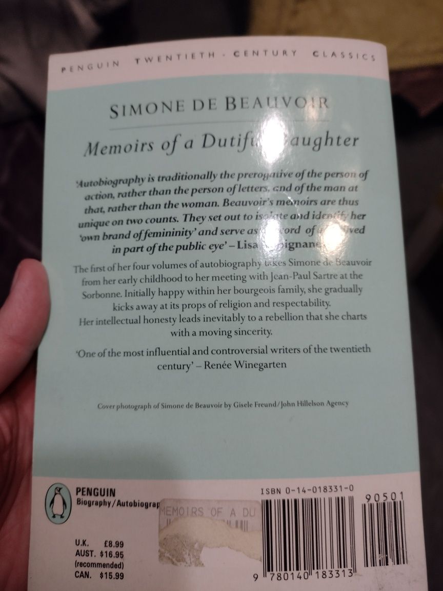 Memories of dutiful daughter Simone de Beauvoir