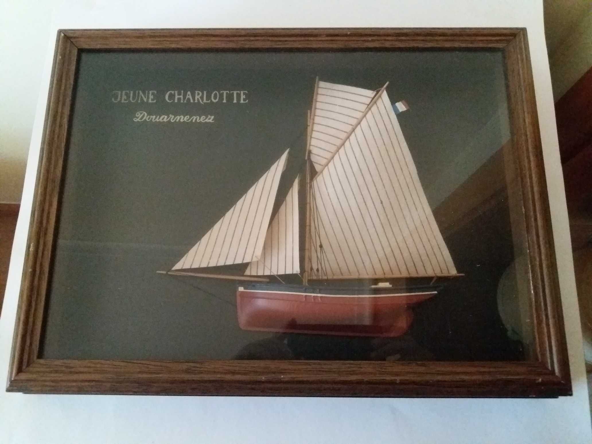 Quadro com embarcação "Jeune Charlotte" de Douarnenez França