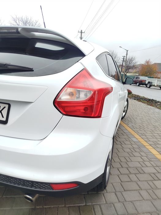 Ford Focus 3 2011року 1.6л турбобензин