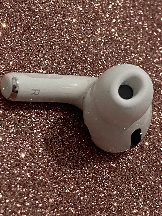 Продам навушники про 1 airpods pro 1 а2083 праве