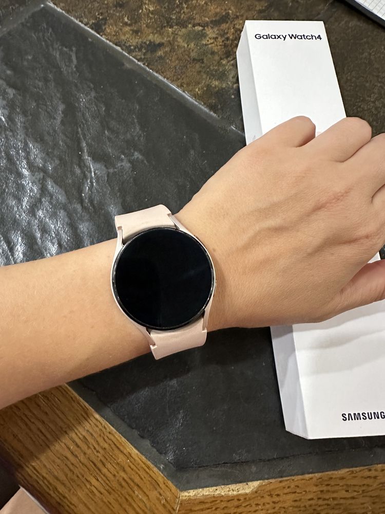 Часи Samsung Galaxy Watch4