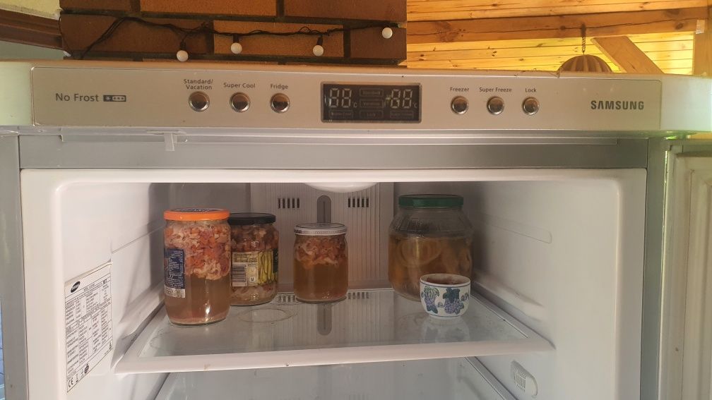 Lodówka samsung rl33eams półka
