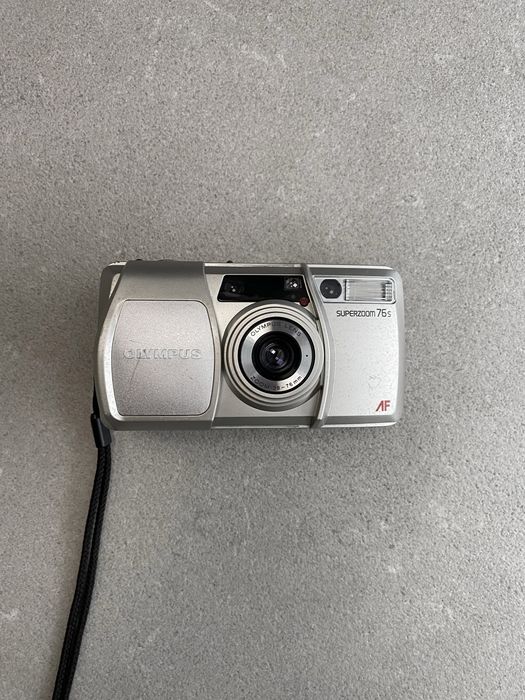Olympus SuperZoom 76 S | Плівковий Фотоапарат