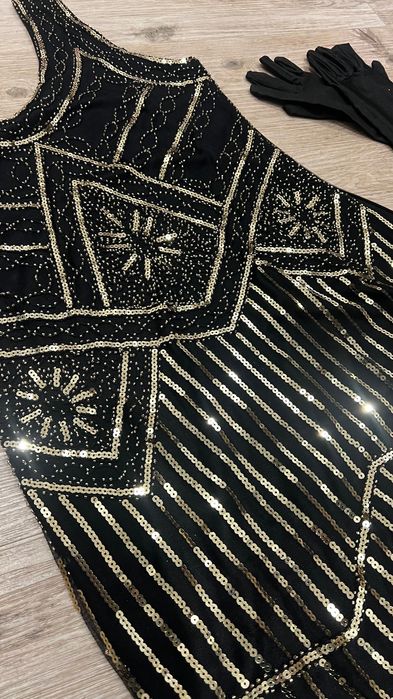 Образ костюм сукня у стилі ГЕТСБІ