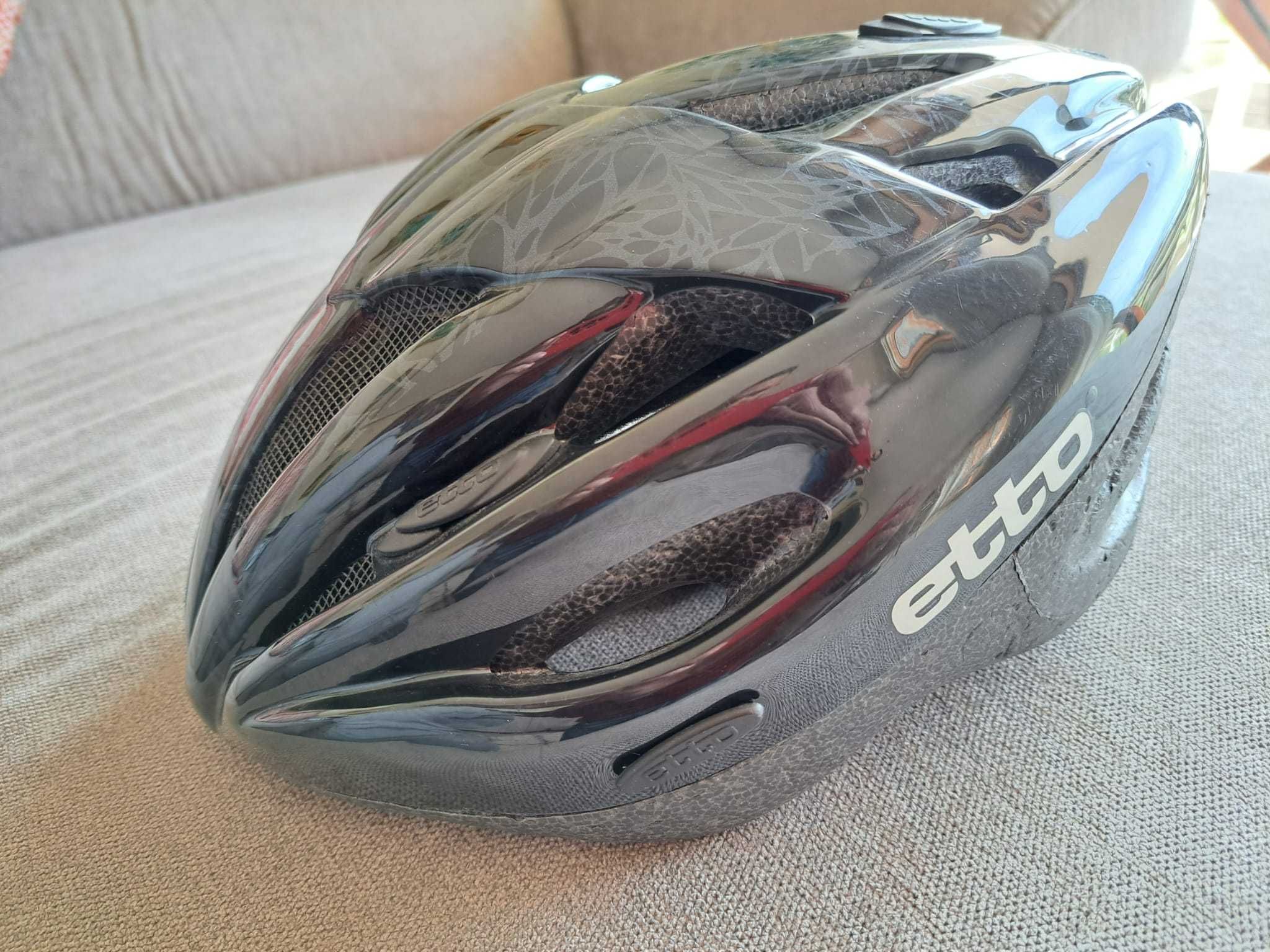 Capacete bicicleta marca "etto"