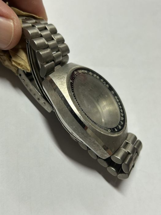 Caixa e bracelete Omega