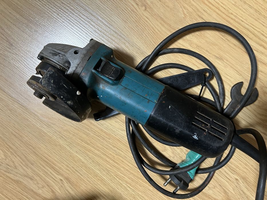 Макіта 9558HN 125мм Оригінал Makita