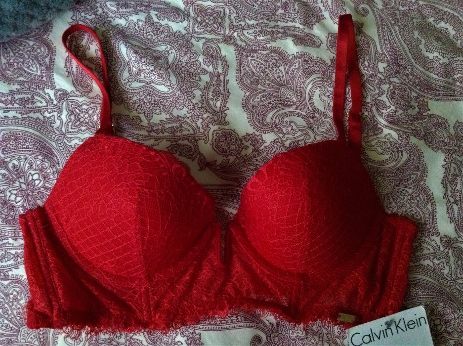 Lingerie vermelha Calvin Klein