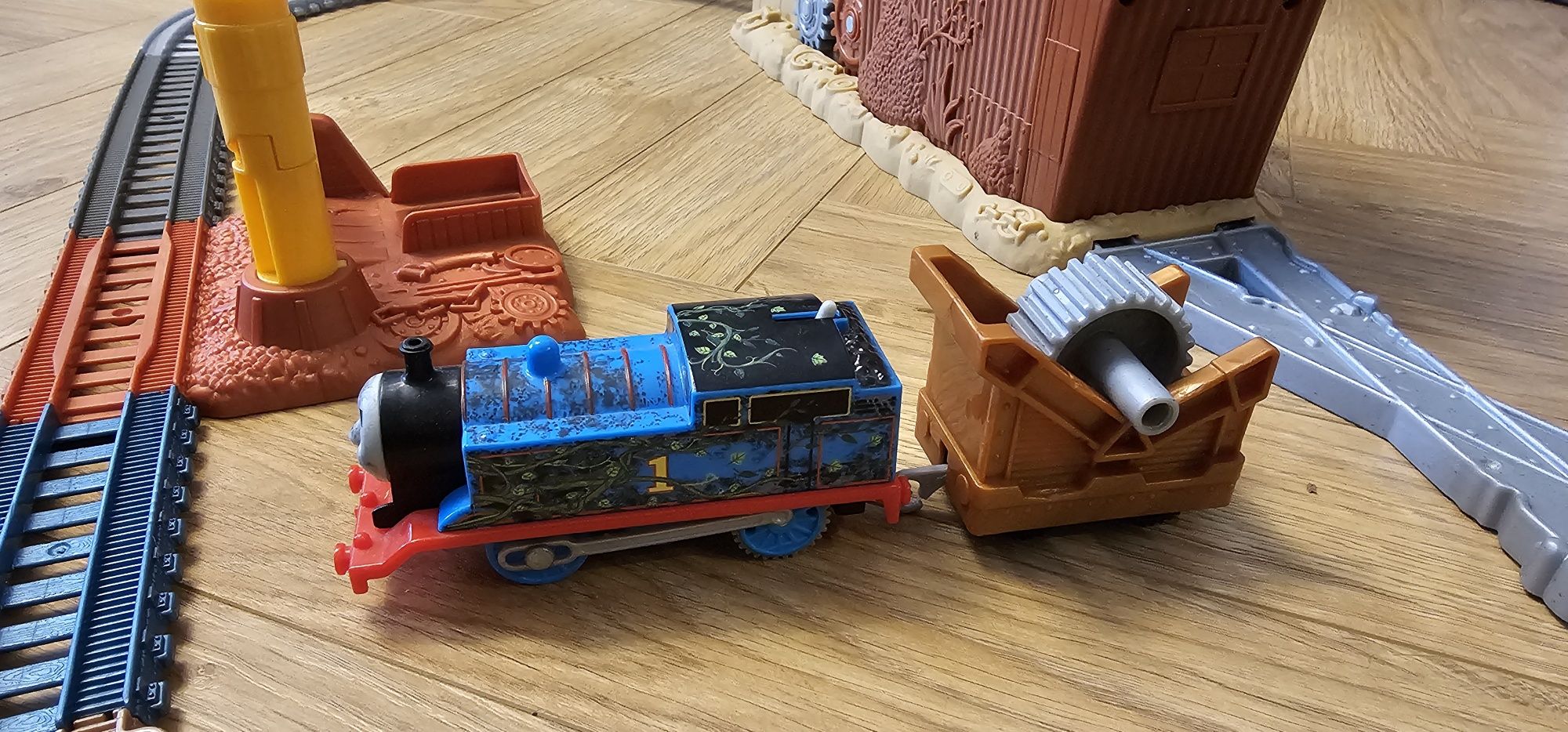 Tomek i przyjaciele. Zestaw torów. Ucieczka ze zlomowiska.Trackmaster