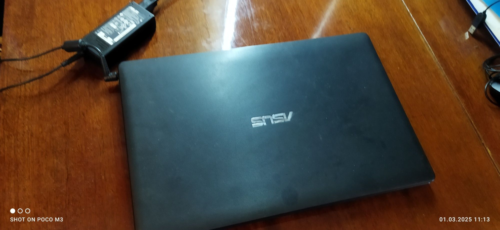 Ноутбук asus r513e