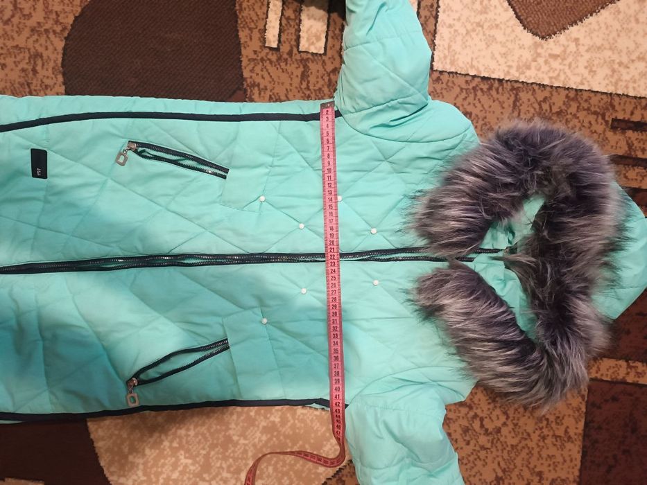 Зимова куртка для дівчинки