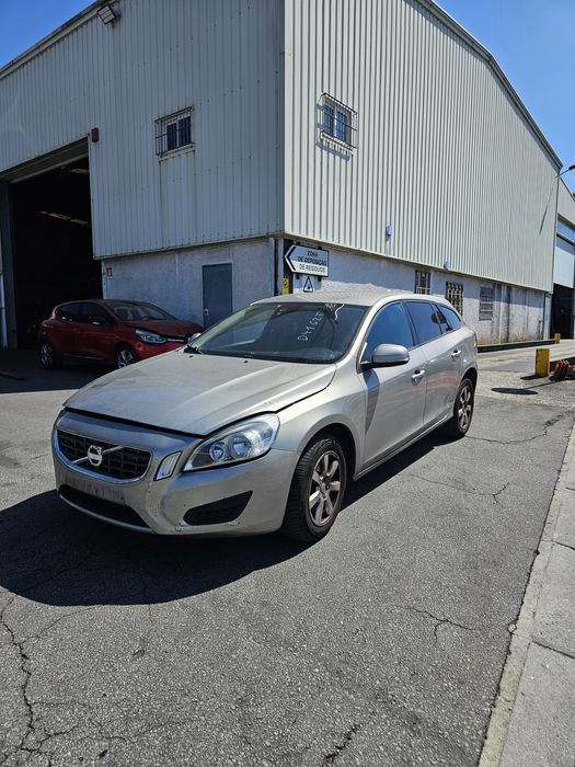 Volvo V60 1.6D de 2012 para peças