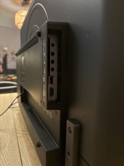 Telewizor Sharp 32 cale, LED, Smart TV, Netflix - stan bardzo dobry