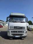 Volvo FH 440  Volvo FH 440 Dwa zbiorniki 1400 LITR km telefon